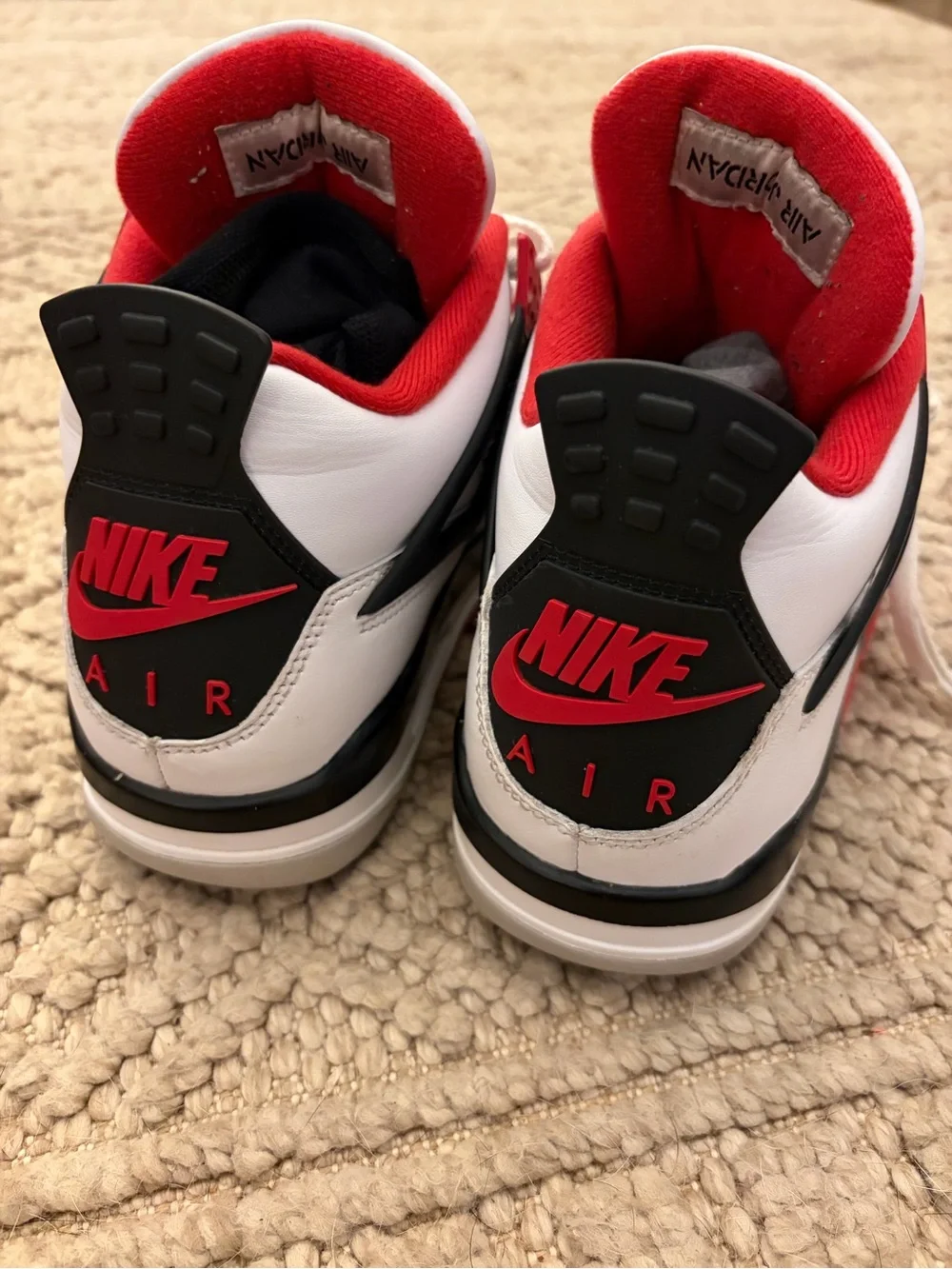 Air Jordan 4 Retro 